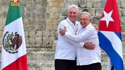 Encuentro fraternal entre presidentes, Miguel Díaz-Canel y AMLO.jpg