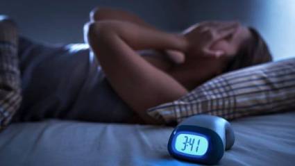 Científicos advierten sobre consecuencias del insomnio