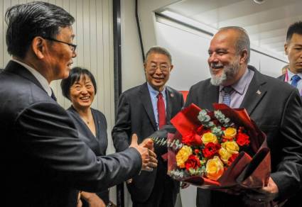 Visita de Manuel Marrero Cruz a China
