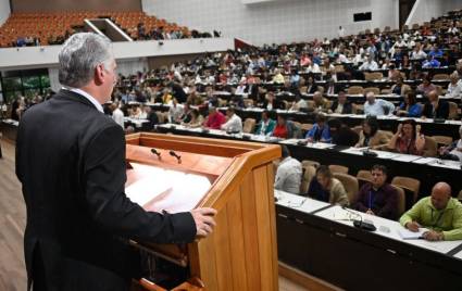 Miguel Díaz-Canel en la clausura del Segundo Periodo Ordinario de Sesiones de la Asamblea Nacional del Poder Popular, en su X Legislatura