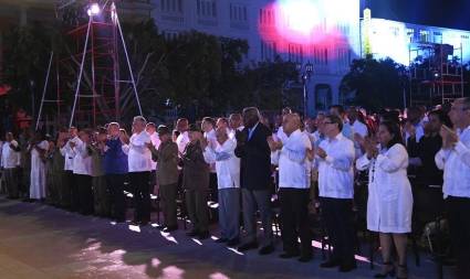 Acto por el aniversario 65 del triunfo de la Revolución cubana