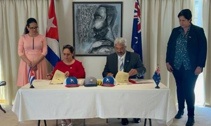 Cuba y Australia firman acuerdo sobre béisbol