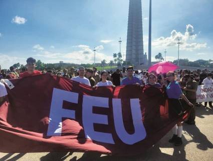 La Unión de Jóvenes Comunistas