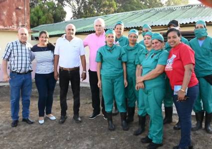 Continúa presidente cubano las visitas a los municipios para evaluar las prioridades del actual año.