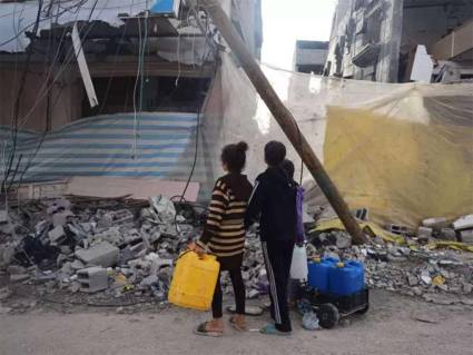 Palestinos sufren por contaminación del agua potable