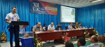 Sesión plenaria de la Asamblea 12mo. Congreso de la Unión de Jóvenes Comunistas en La Habana