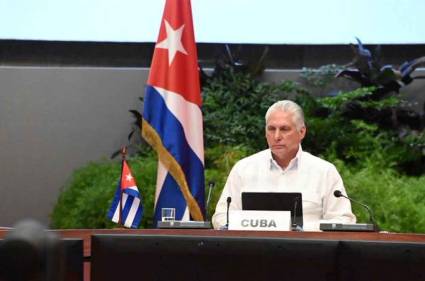 Presidente cubano participa este martes en la Cumbre Extraordinaria de Jefas y Jefes de Estado y de Gobierno de la Celac