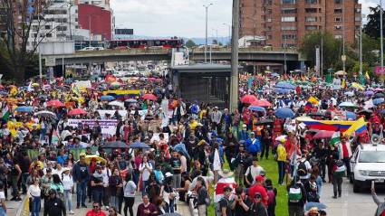 Los docentes marcharon