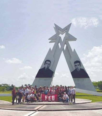 Los jóvenes del campamento