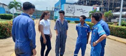 Los jóvenes de la central termoeléctrica