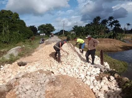 Luego de las fuertes lluvias e inundaciones en Villa Clara comenzaron de forma inmediata las labores de recuperación