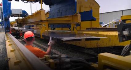 Planta solar ferroviaria en Suiza.