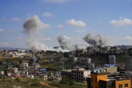 El ejército israelí mantiene los ataques en el sur del Líbano.