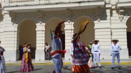 El Festival promueve las expresiones músico-danzarias de países latinoamericanos.