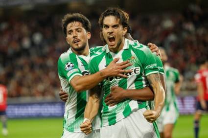Marc Bartra se vistió de héroe con un doblete