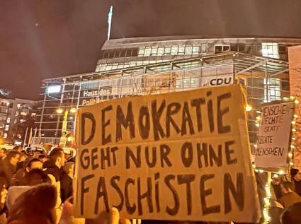 La democracia solo funciona sin el fascismo