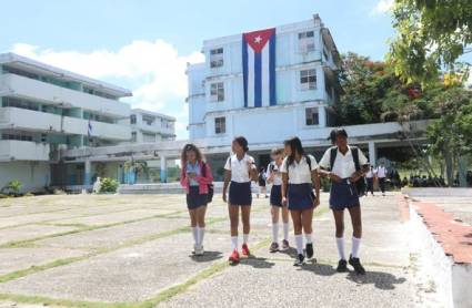 Las instituciones de la enseñanza deportiva son la fragua de los futuros campeones.
