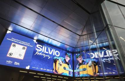 Silvio Rodríguez reúne a varias generaciones de espectadores en Sevilla