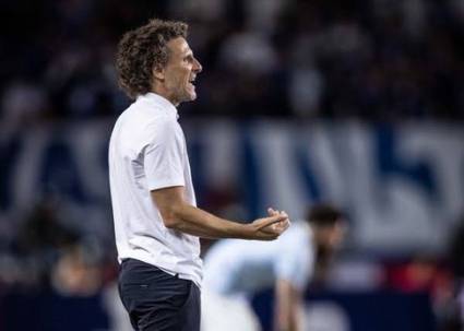  Catana enfilada en el debut de Cachavacha