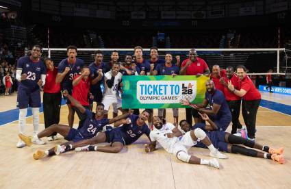 La selección masculina venció en el crucial duelo por el boleto a Los Ángeles