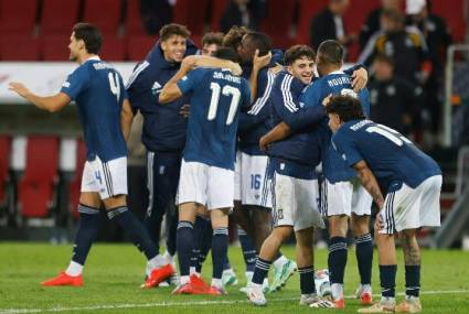 EQUIPO GRECIA.jpg