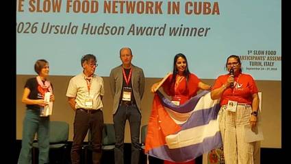 Cuba recibe premio .jpg