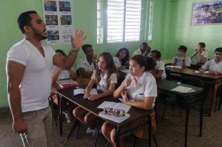 Profesor de Filosofía Marxista Leninista