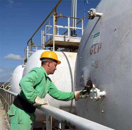 Técnico de nivel medio en Mecánica de la Industria Petrolera