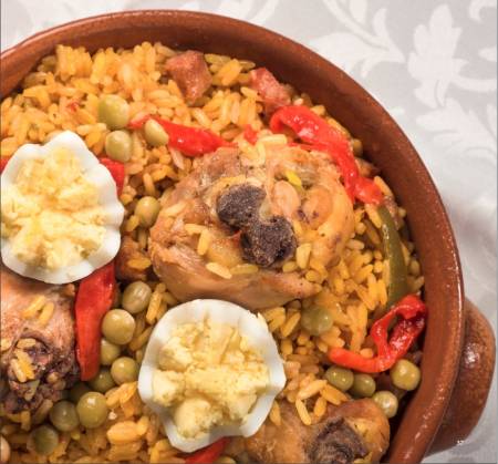 Arroz amarillo con pollo