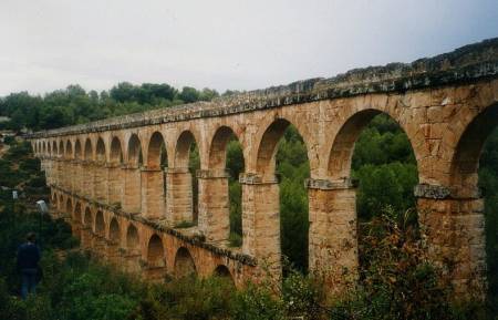 Acueducto de Ferreres