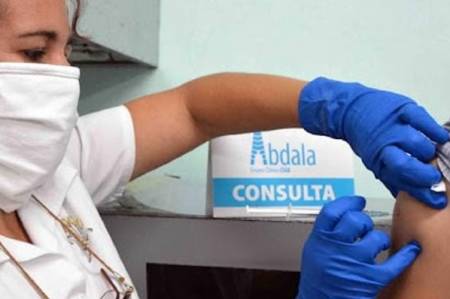 Campaña de vacunación antiCOVID-19 en Cuba.